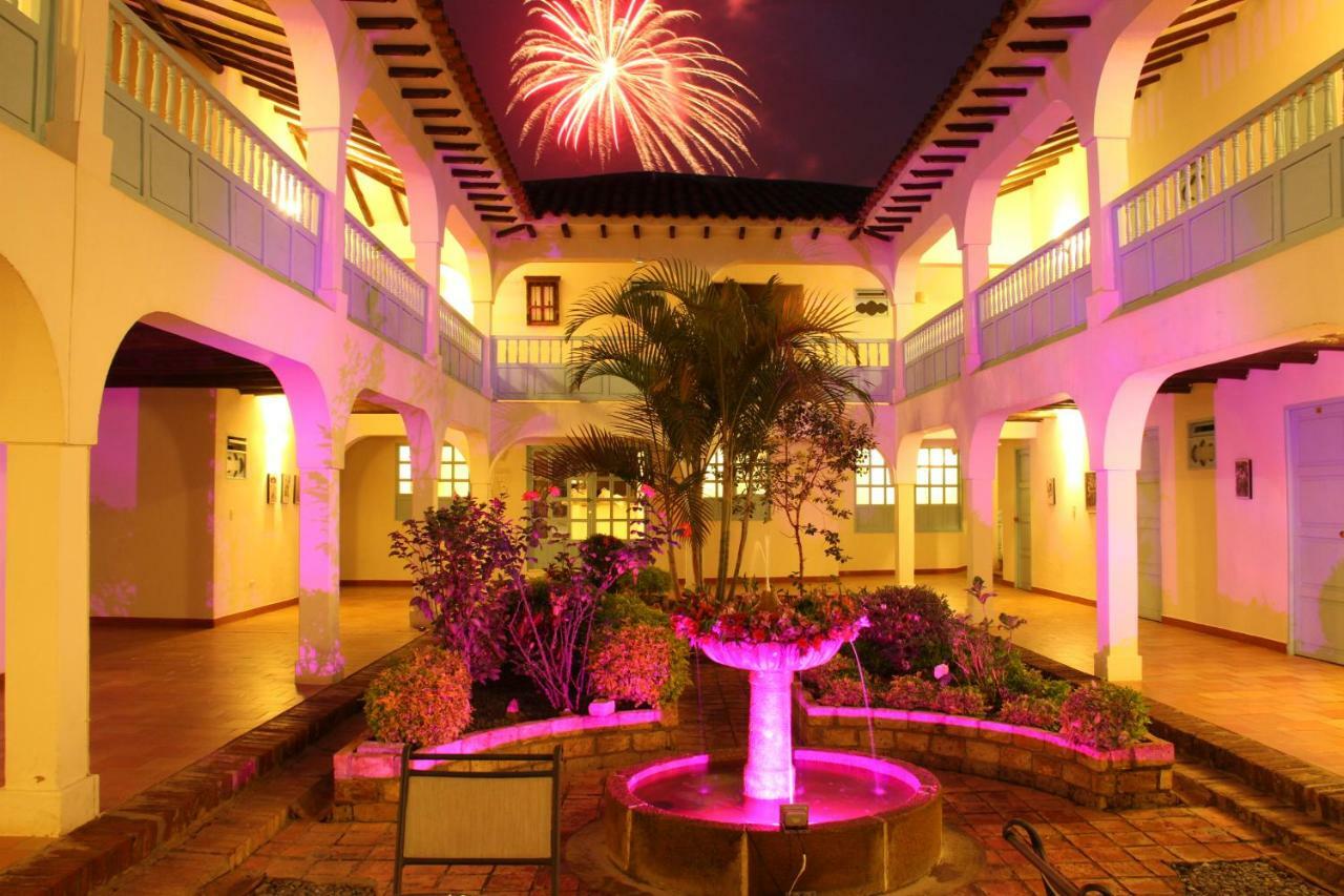 Hotel Aqua Vitae Вилья-де-Лейва Экстерьер фото