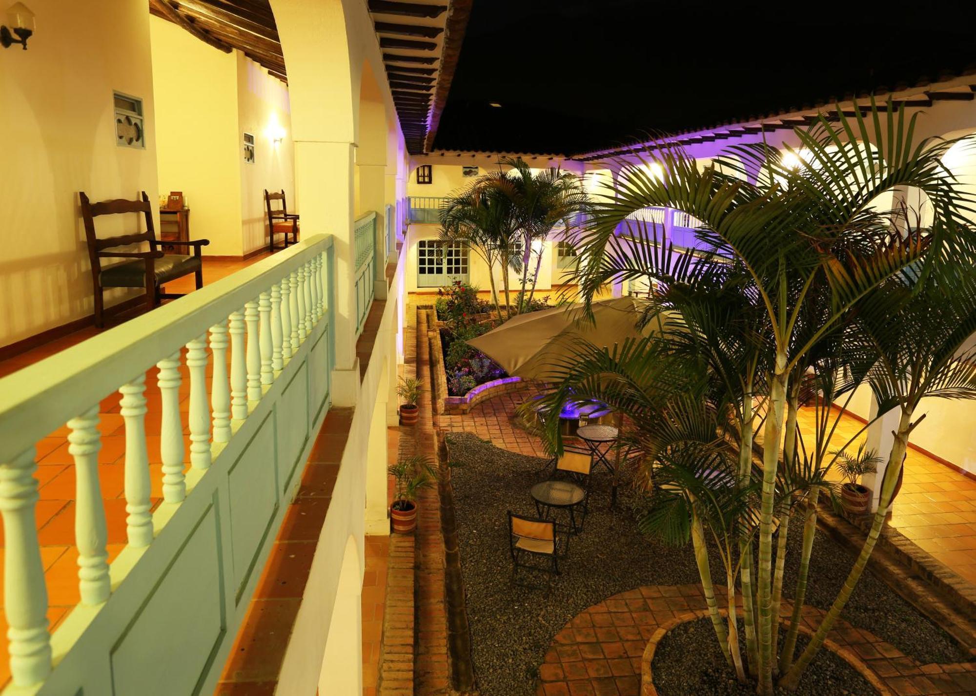 Hotel Aqua Vitae Вилья-де-Лейва Экстерьер фото
