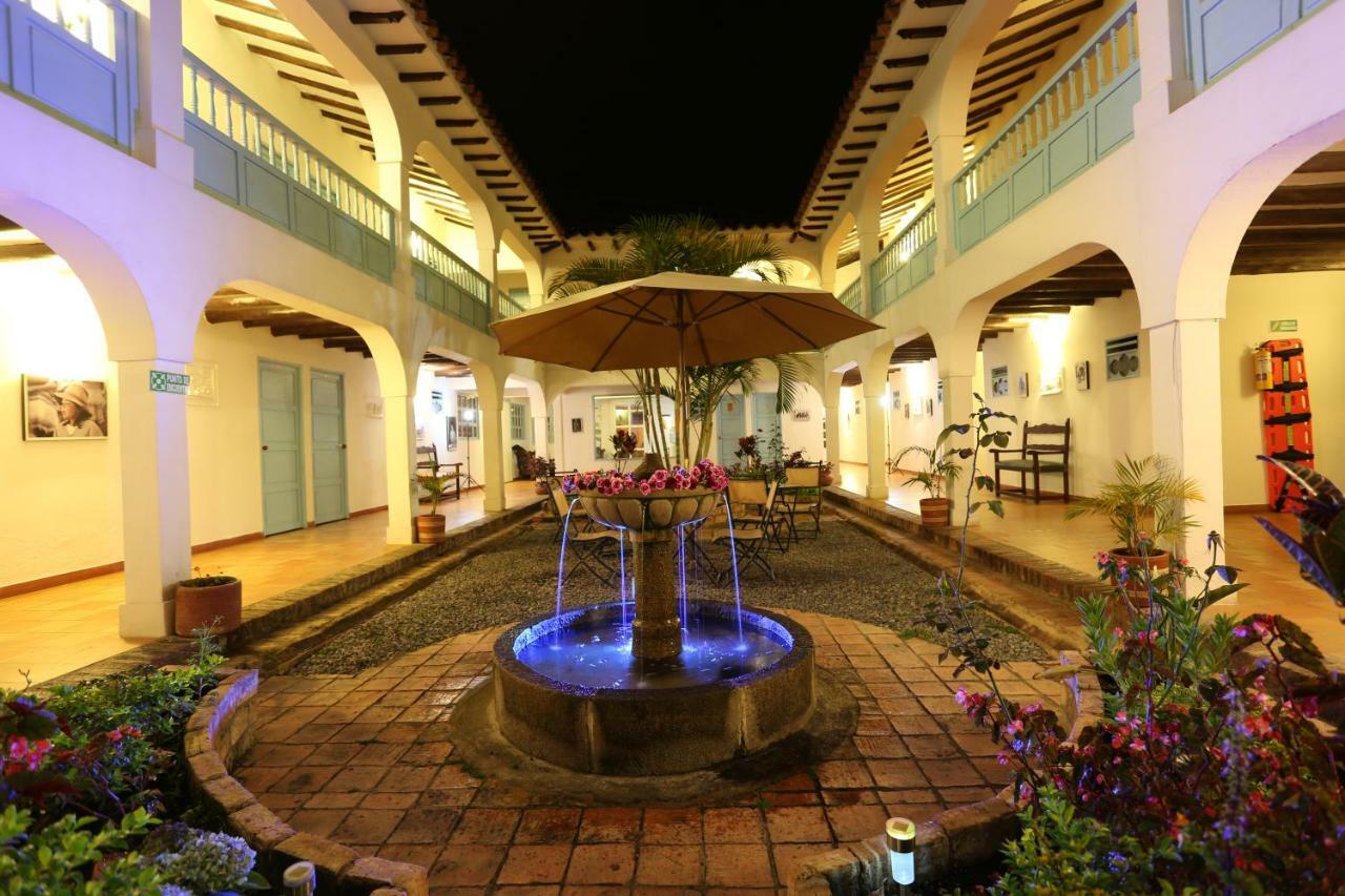 Hotel Aqua Vitae Вилья-де-Лейва Экстерьер фото